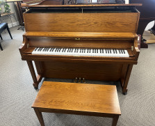 Yamaha P22 dark oak studio piano